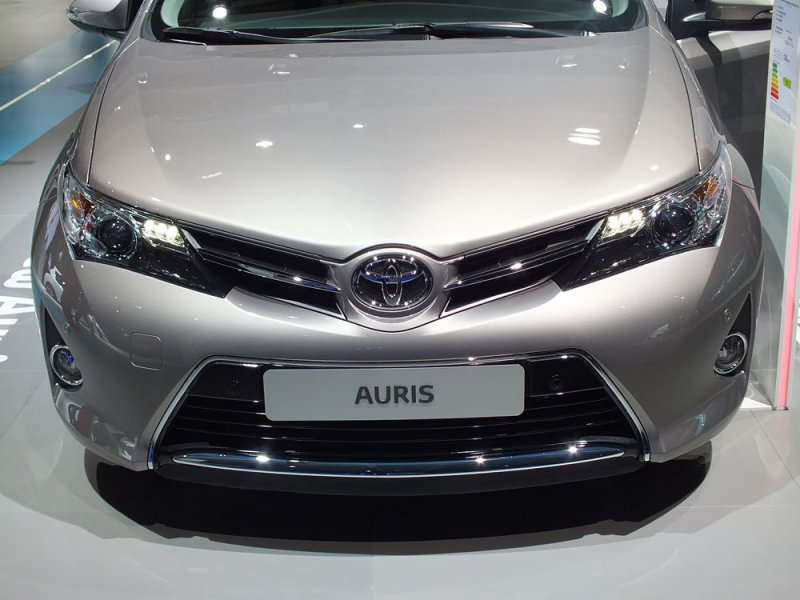 Paris Motor Show 2012: Toyota Auris New