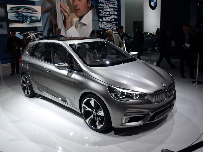 Paris Motor Show 2012: BMW Active Tourer concept