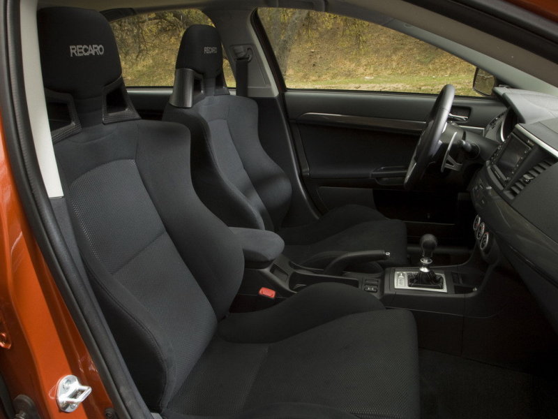 Начинка Ralliart исключительно спортивная