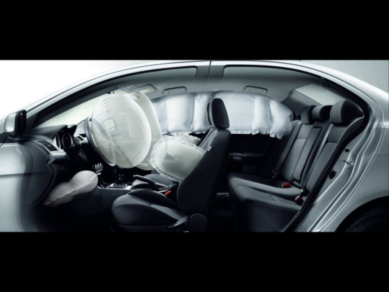 Зато защита водителя и пассажиров достойная – 5 баллов по EuroNCAP