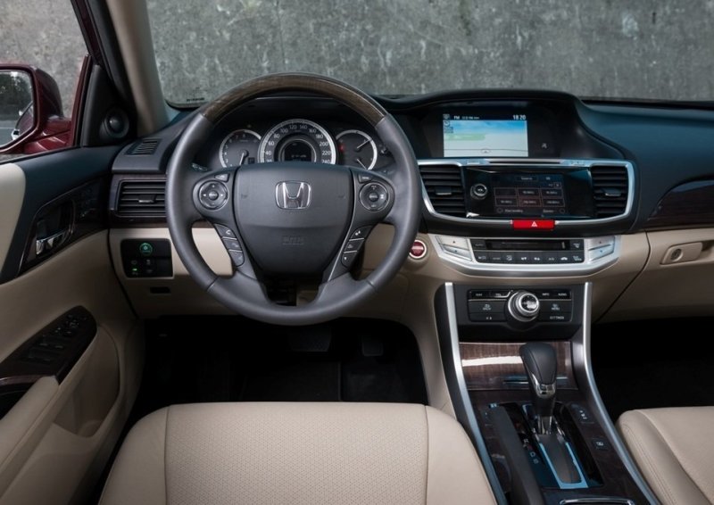 Honda Accord 2013 (российская версия)