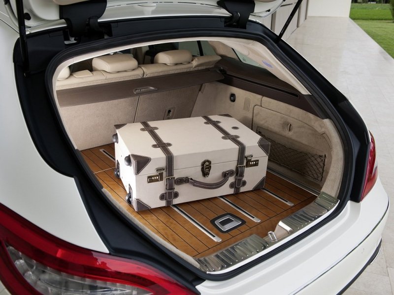 Багажный отсек радует объемом в 590 литров