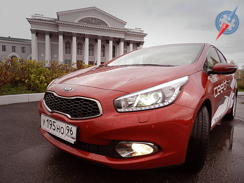 KIA Ceed 2012: Правильный студент