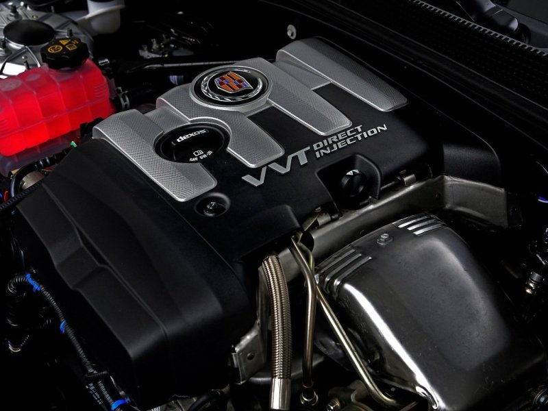 Под капотом один мотор, но совершенный - 276 л.с. с двух литров объема