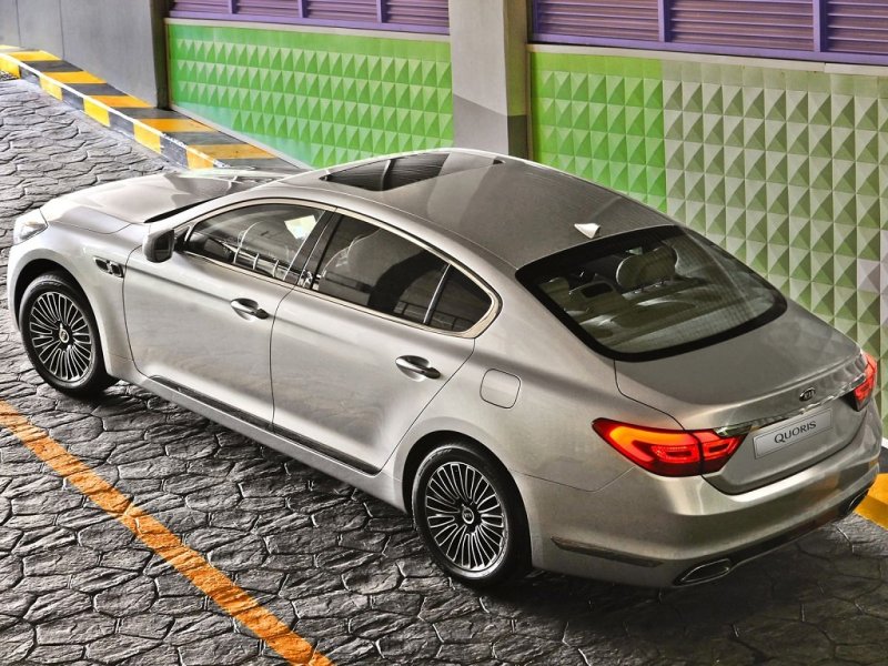 Kia Quoris