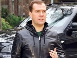 Медведев предложил увеличить до 500 000 рублей штрафы за нарушения ПДД