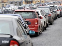 Жители пилотной зоны Москвы смогут бесплатно парковаться в своем районе в 2013 году