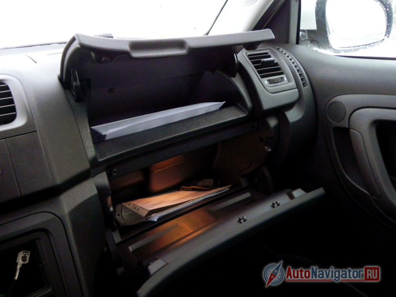 Двухсекционный "бардачок" 