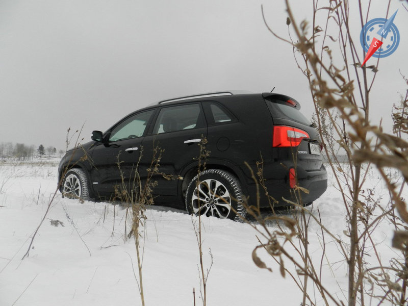 С такого ракурса отличить нынешнюю модель от предыдущей будет не так-то просто. Разве что по силуэту