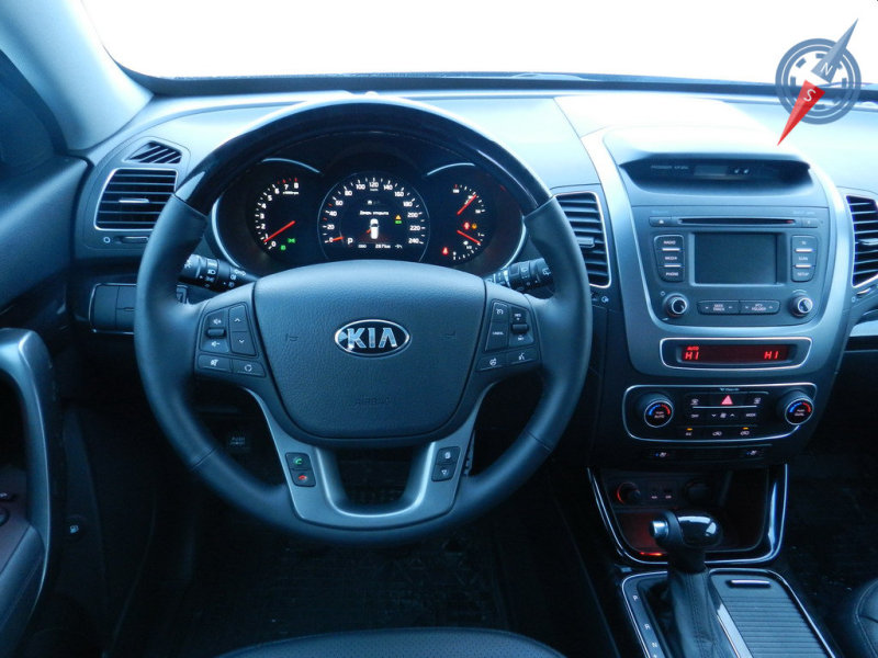 Рулевое колесо обзавелось дополнительными клавишами