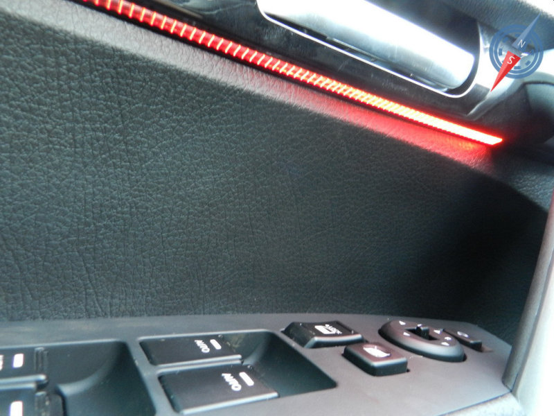 ... и на дверных панелях