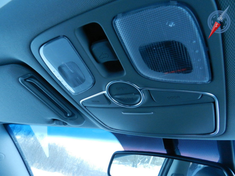 Внутрисалонное освещение можно настроить как угодно