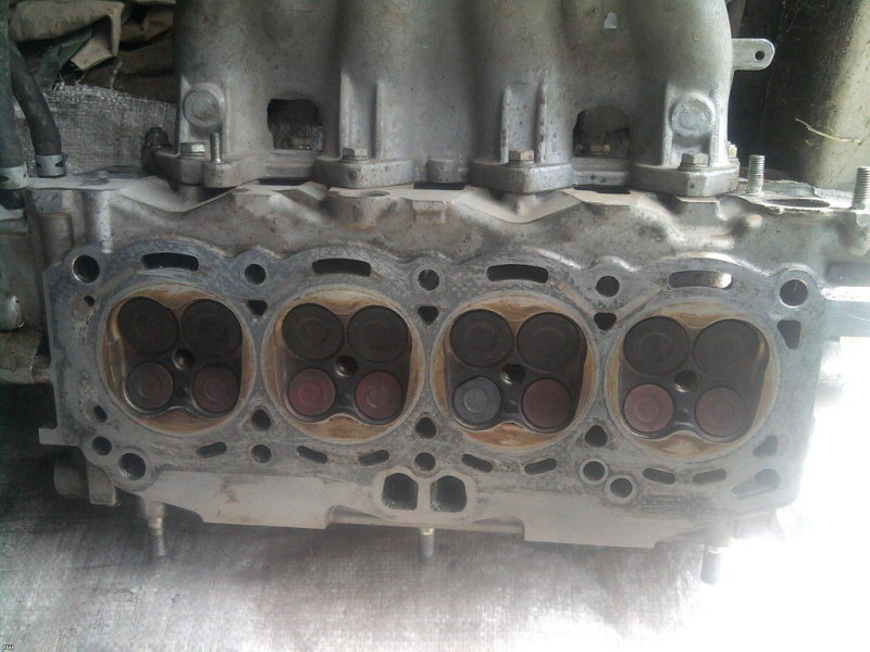 Дело порой доходит до снятия головки блока цилиндров