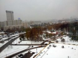 Москвичей просят сегодня быть осторожными на дорогах
