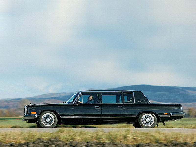 В 1983 после «косметической пластики» в серию пошел лимузин ЗиЛ-41045.