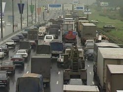 Въезд грузовика на МКАД днем будет караться 300-рублёвым штрафом