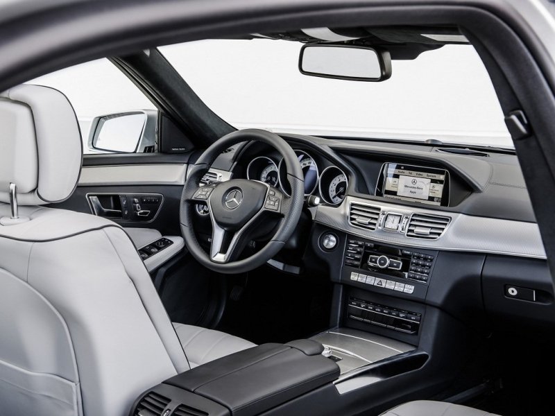Mercedes-Benz E-Class W212