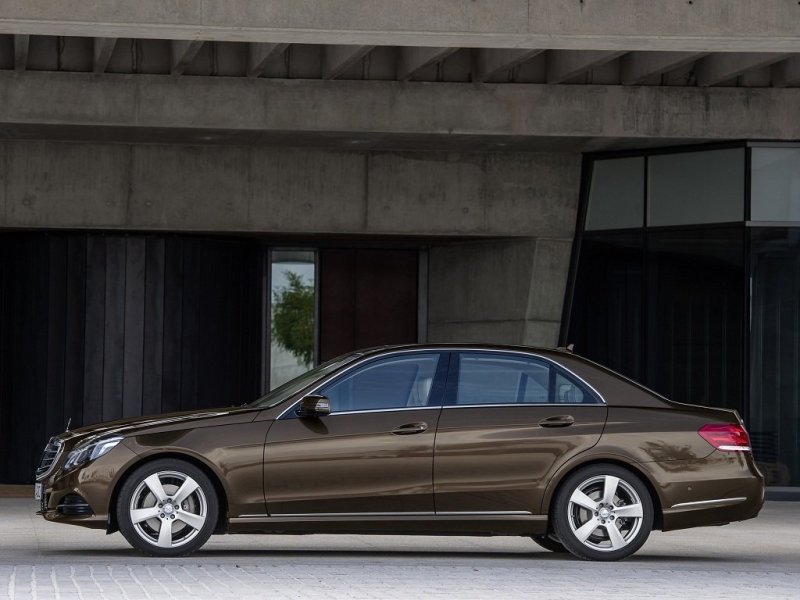 Mercedes-Benz E-Class W212