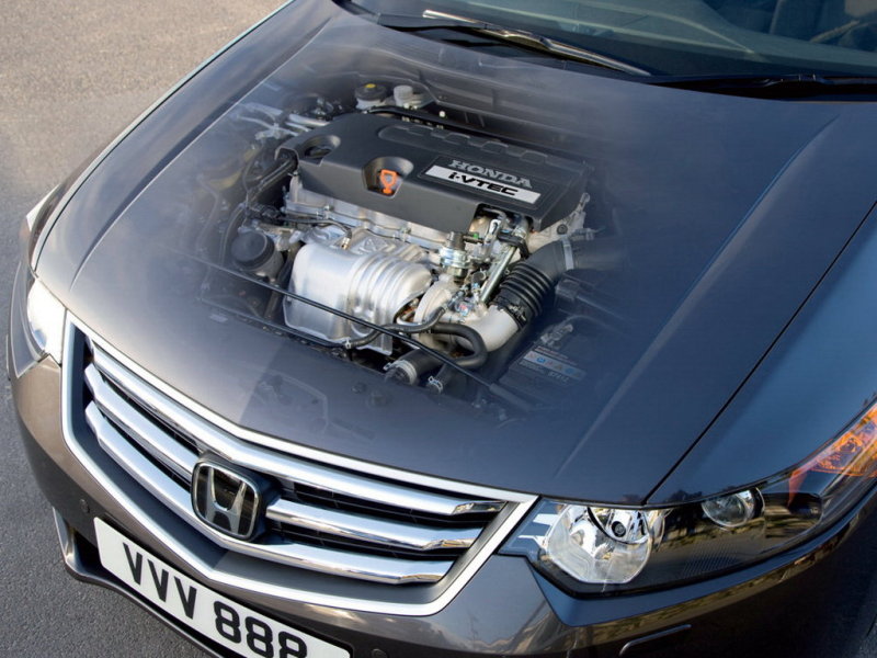 Глобальных проблем с моторами i-Vtec нет, но двигателя периодически требуют добавки масла