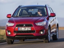 Mitsubishi ASX 2013: Тонкий рестайлинг