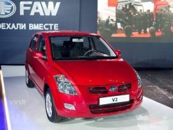 Автомобили FAW V2 и V5 представлены в России