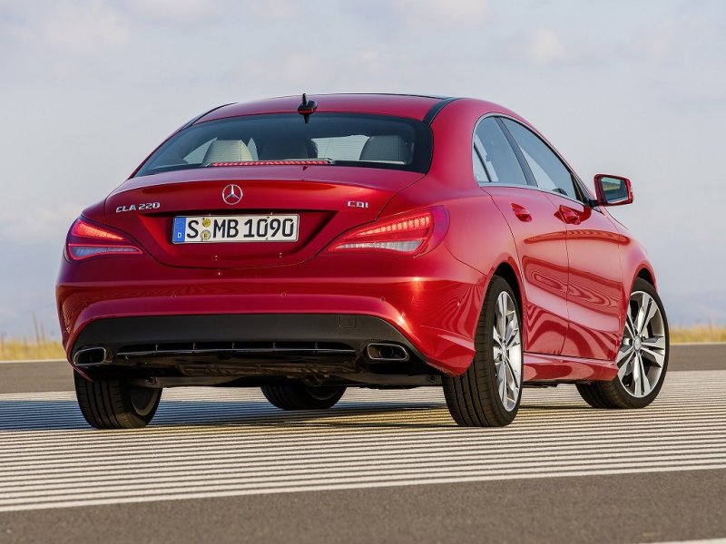 Дизайн достался CLA от концепта Concept Style Coupe