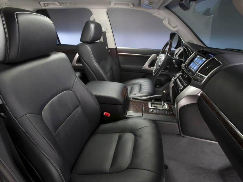 Toyota Land Cruiser 200