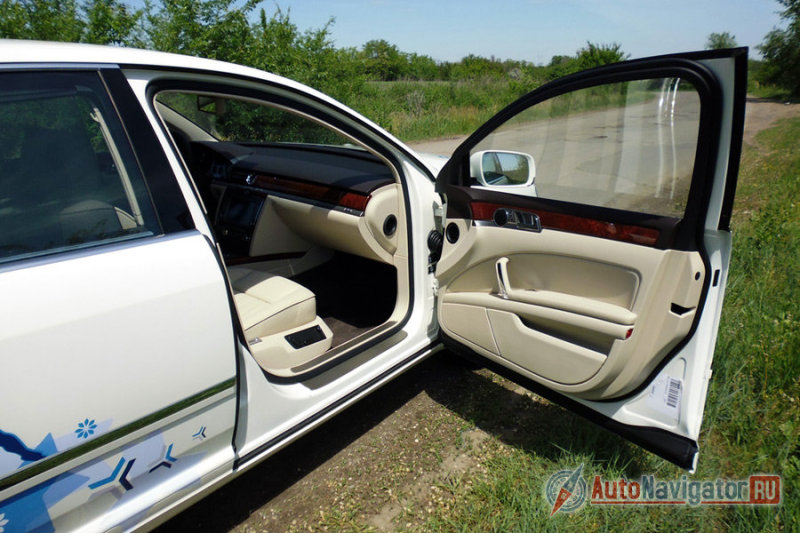 Все двери снабжены доводчиками - хлопать «калитками» необязательно