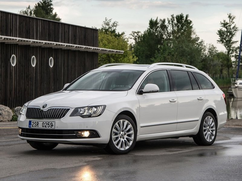 Skoda Superb 2013