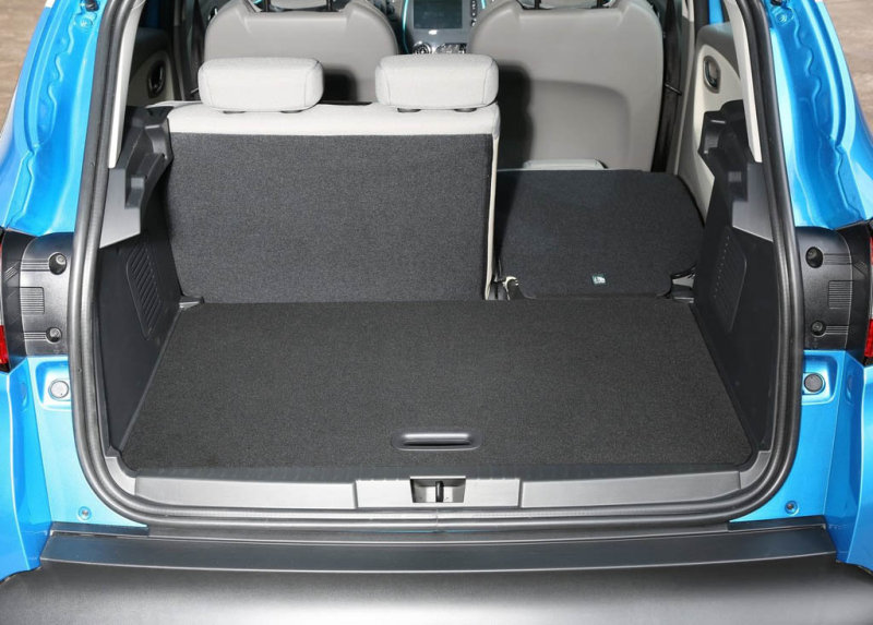 Фальшпол багажного отсека двусторонний – удобно и практично