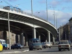 На трех участках Варшавского шоссе в Москве меняется схема движения