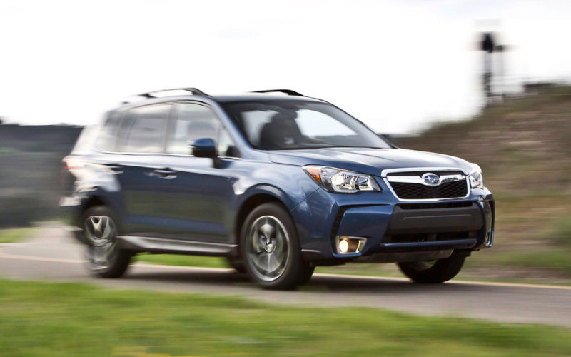 Forester XT с мощным турбомотором отличается неслабой динамикой