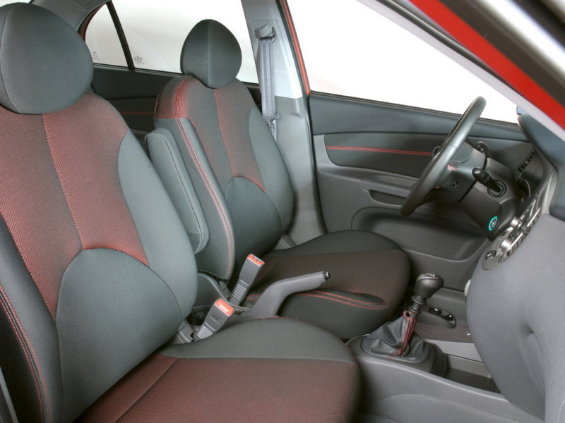 Климат-контроль замечен и в других шалостях. Например, зимним утром можно попасть под поток холодного воздуха