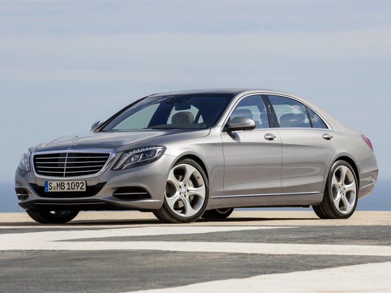 Mercedes-Benz S-Class W222