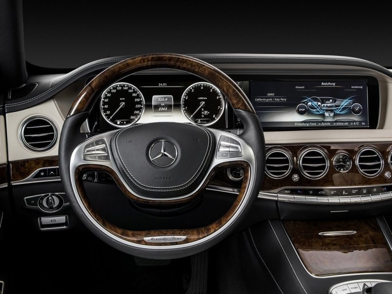 Mercedes-Benz S-Class W222