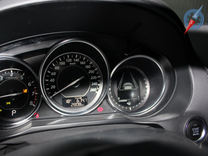 Там же могут быть расположены данные системы слежения за полосой