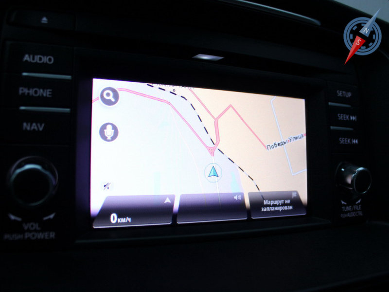 С мультимедийным дисплеем связаны и другие устройства, включая аудиосистему и навигацию 