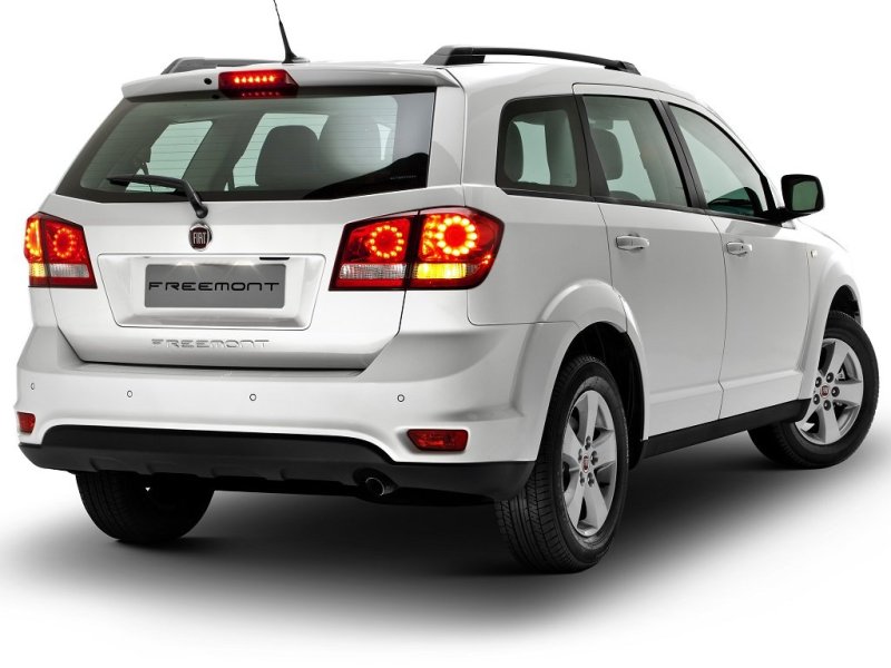 В корме нет ничего особенного, разве что необычная форма остекления пятой двери