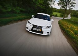 Lexus IS 2014: Третья попытка
