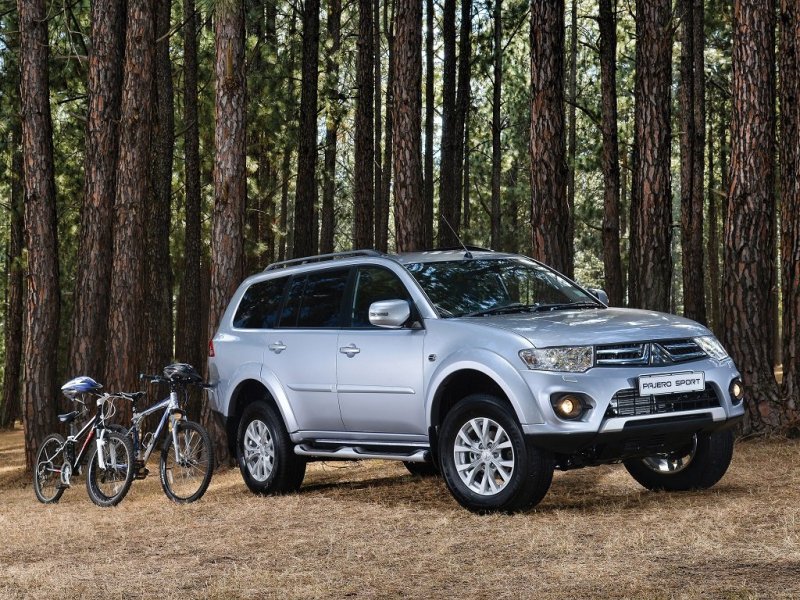 Mitsubishi Pajero Sport 2013