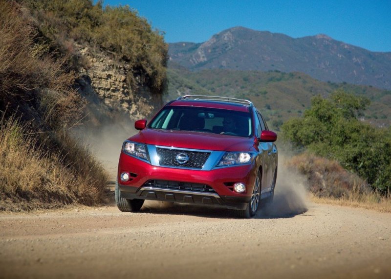 Nissan Pathfinder 2013: Смена курса