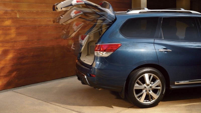 «Моторизованная» задняя дверь – нелишнее удобство