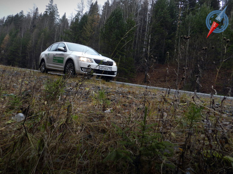 105-сильного двигателя хватает на трассе, но не более. Перед обгоном на скорости свыше 100 км/ч лучше включить спорт-режим DSG