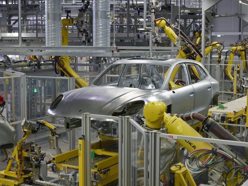 Крупные кузовные панели Porsche Macan изготовлены из алюминия