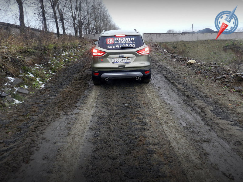Тяга турбо-мотора на «низах» вполне достаточная для езды «в натяг», что здорово помогает в скользких подъемах