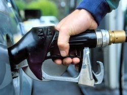 В 2013 году автомобильное топливо подорожало в России на 7.6%
