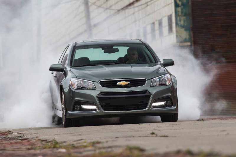 Chevy SS охотно жжет резину…