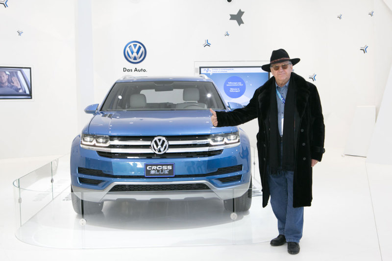 Александр Тихонов и Volkswagen CrossBlue