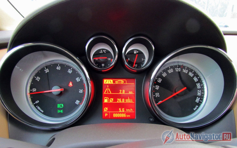 Запредельный расход, зафиксированный перед тестом, позже удалось снизить до 13 л/100 км