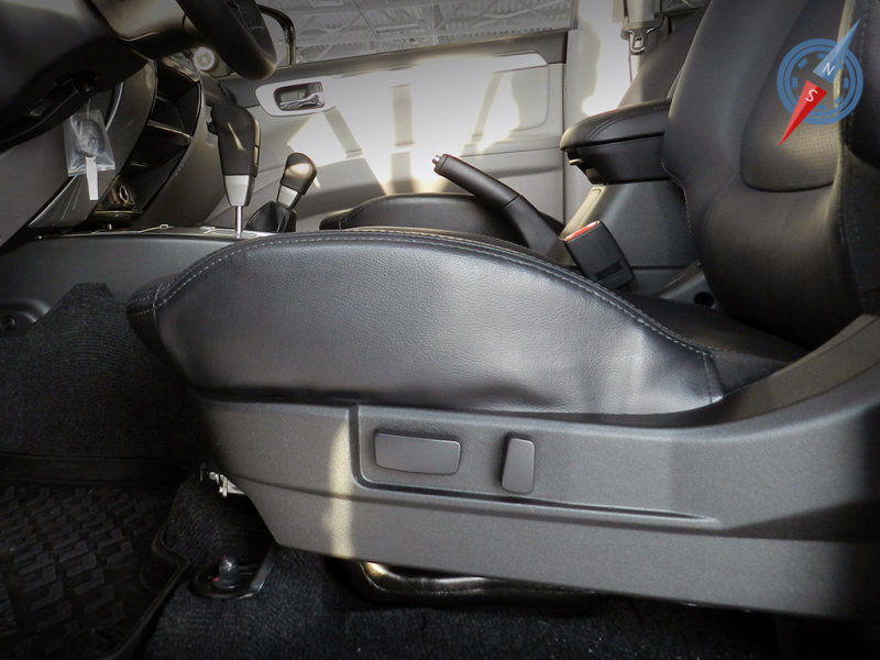 Дорогие комплектации предлагают электрорегулировки водительского сидения